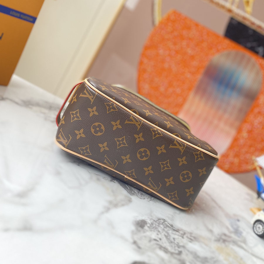 Replica Louis Vuitton Toiletry Pouch N47625