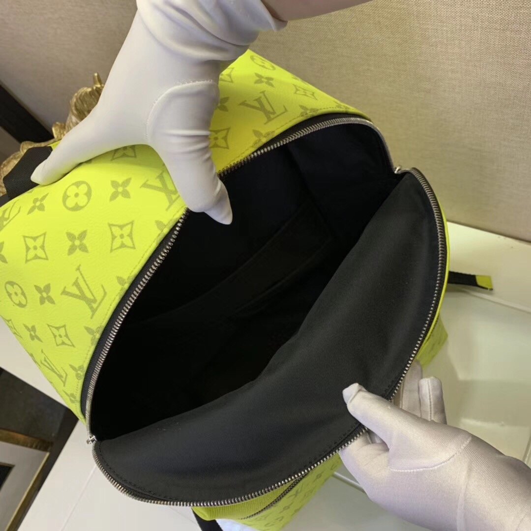 Replica Louis Vuitton Aaa-Discovery Backpack M30232 M30228
