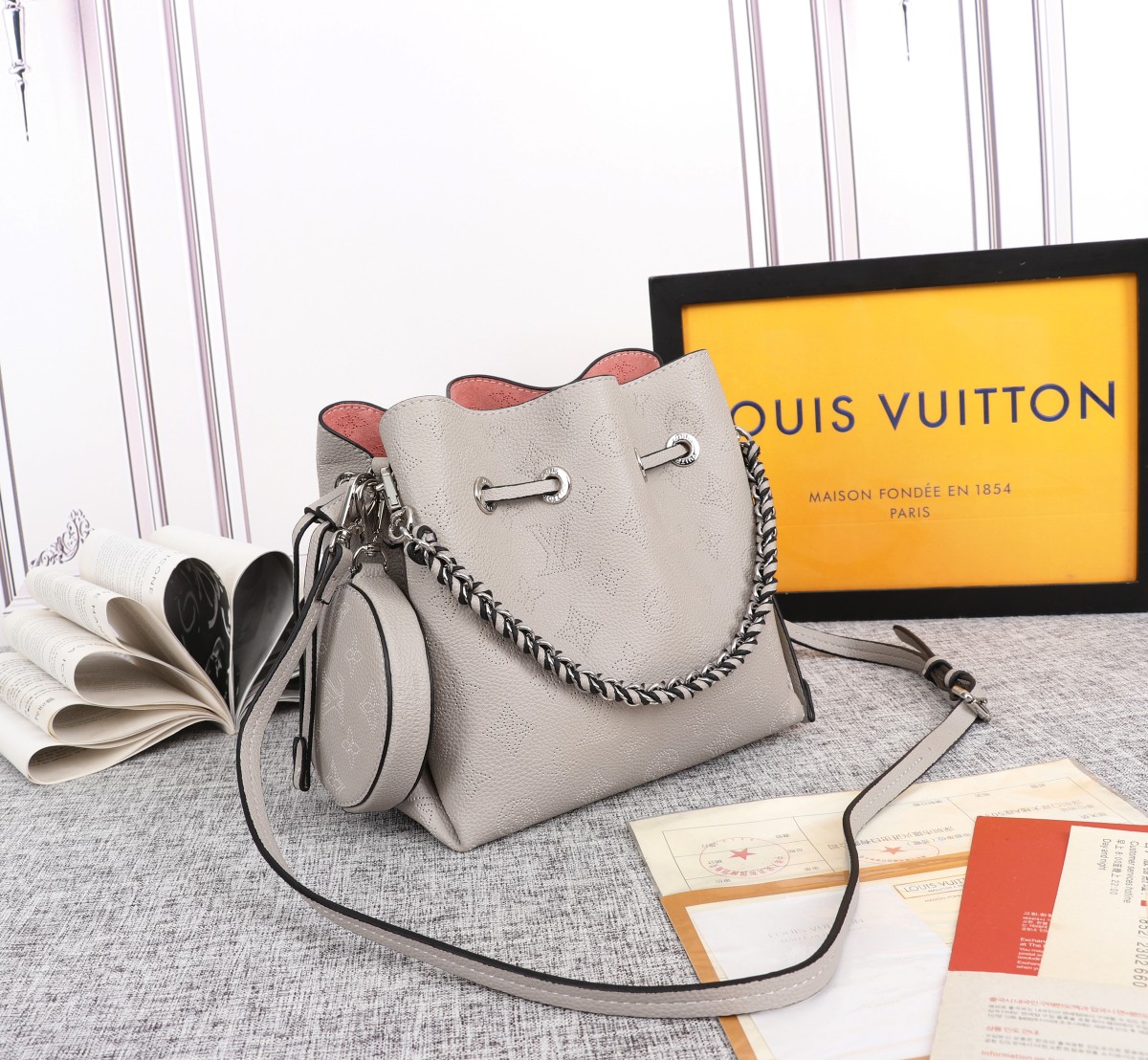 Replica Louis Vuitton Bella Bucket Bag Black/Pink/Grey