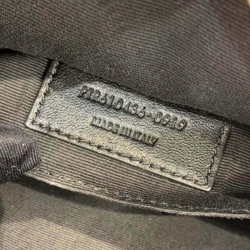 Replica Saint Laurent Vinyle Round Camera Bag In Chevron-Quilted Grain Leather 6104361