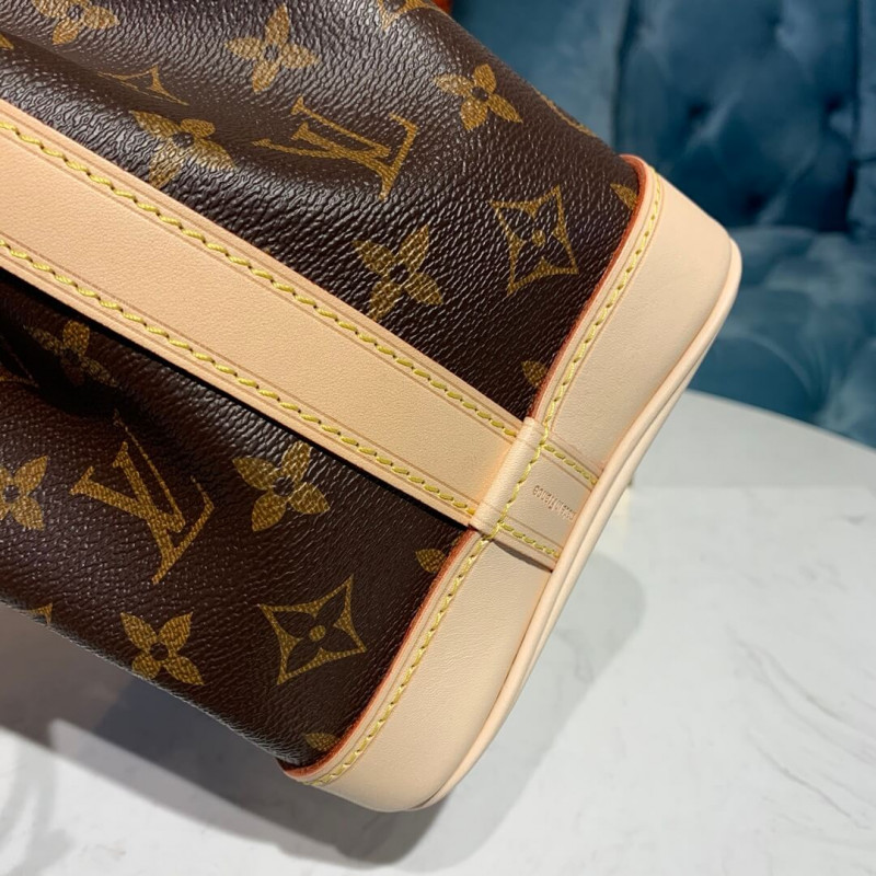 Replica Louis Vuitton Monogram Canvas Noe Bb M40817