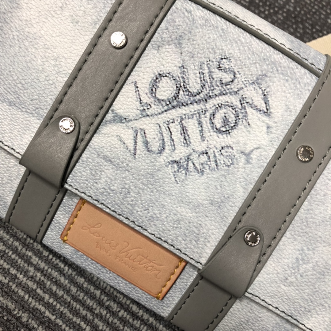 Replica Louis Vuitton Trunk Slingbag N50061-2