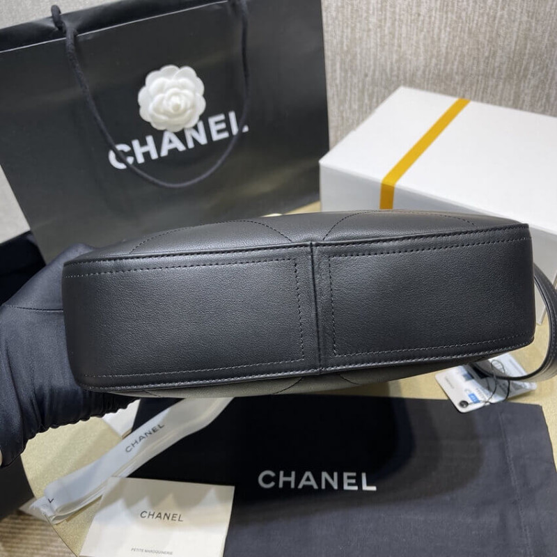 Replica Chanel Hobo Handbag Calfskin Black As2844