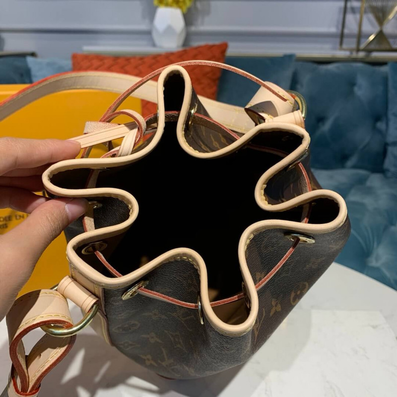 Replica Louis Vuitton Monogram Canvas Noe Bb M40817