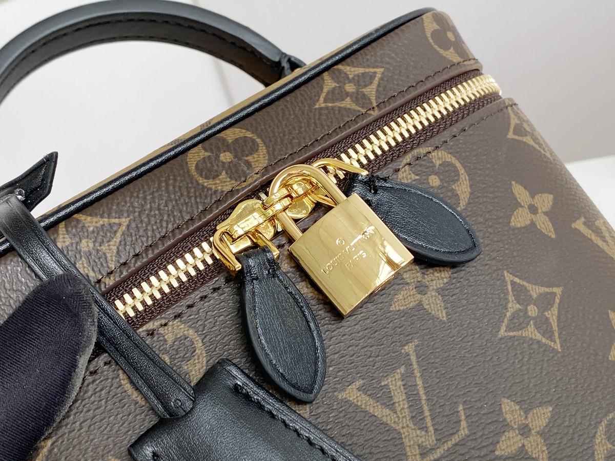 Replica Louis Vuitton Vanity Pm M45165