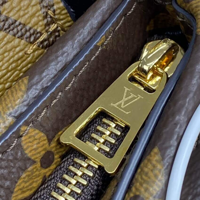 Replica Louis Vuitton Lv3 Pouch M45412