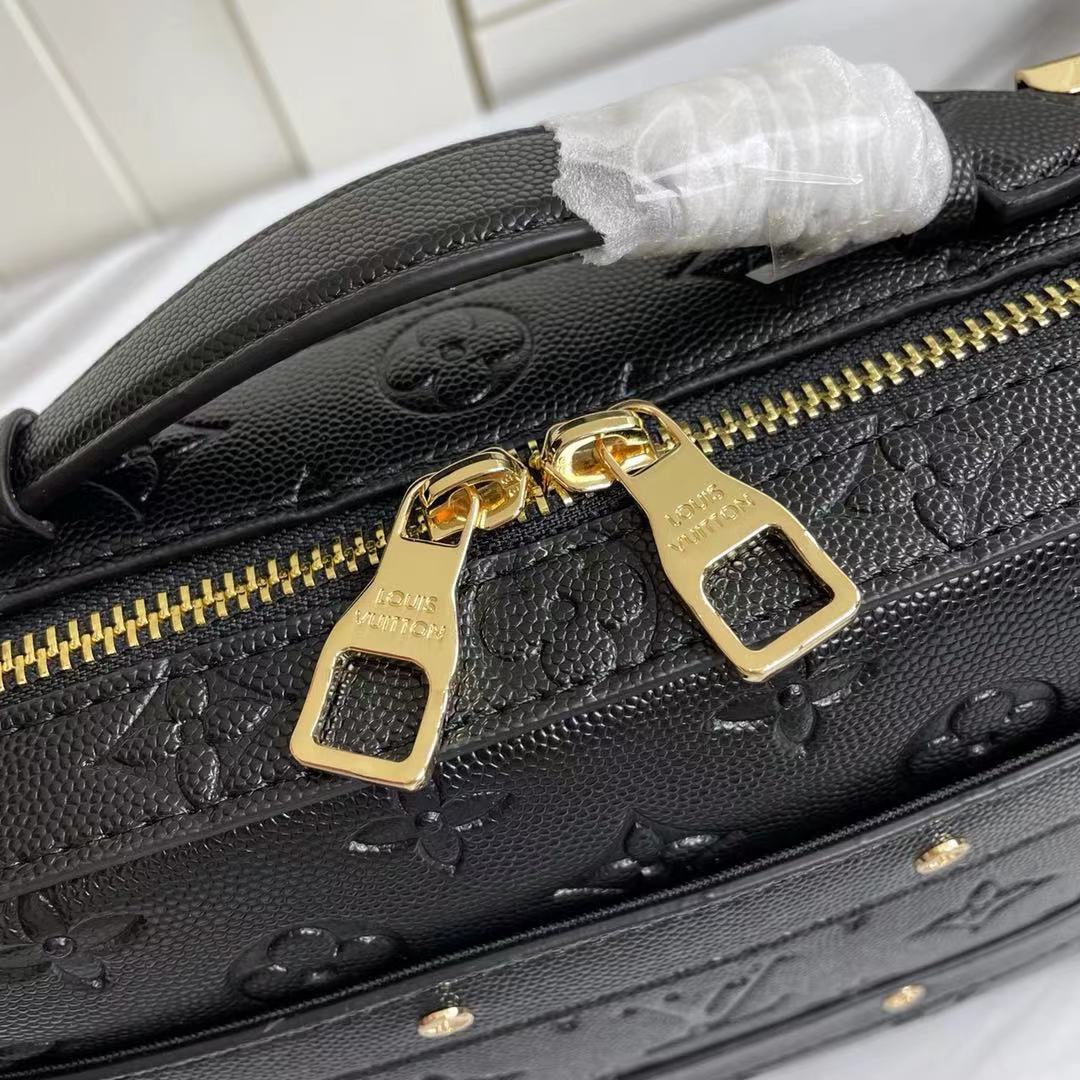 Replica Louis Vuitton Collaboration Handle Trunk