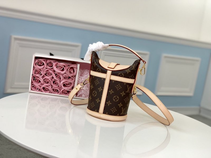 Replica Louis Vuitton Duffle Bag M43587