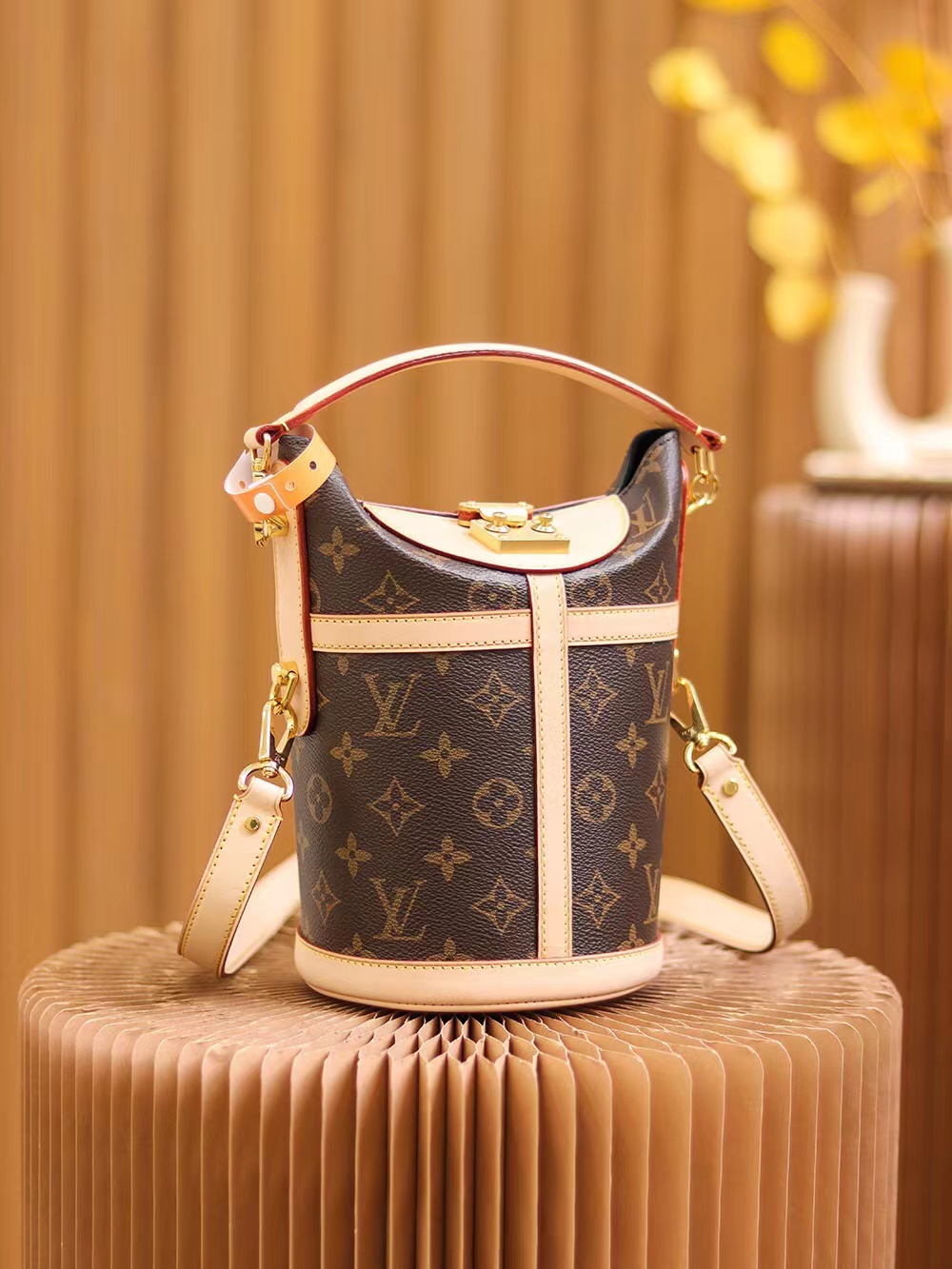 Replica Louis Vuitton Monogram Canvas Duffle Bag M43587