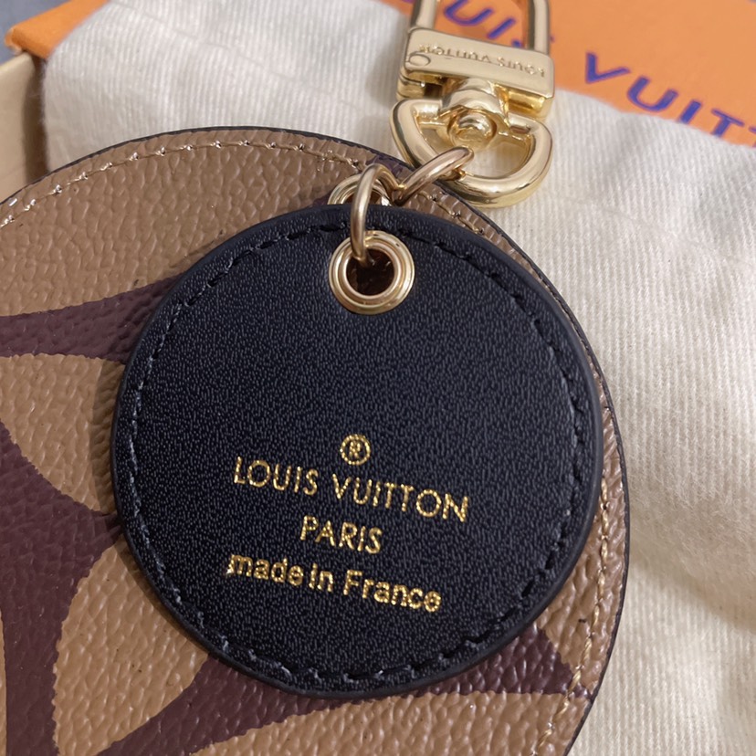 Replica Louis Vuitton Classic Bag Charm And Key Holder K03