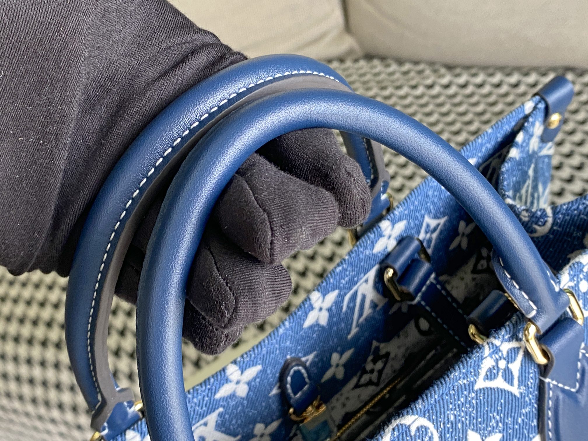 Replica Louis Vuitton Monogram Jacquard Onthego Mm Tote