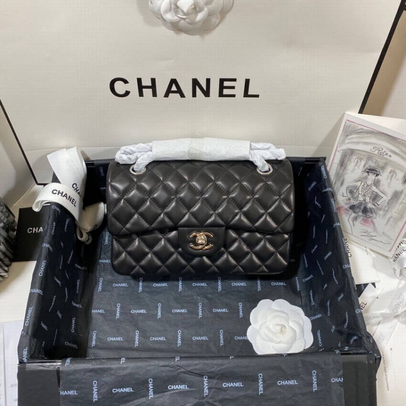 Replica Chanel Small Classic Double Flap Bag A01113 In Lambskin