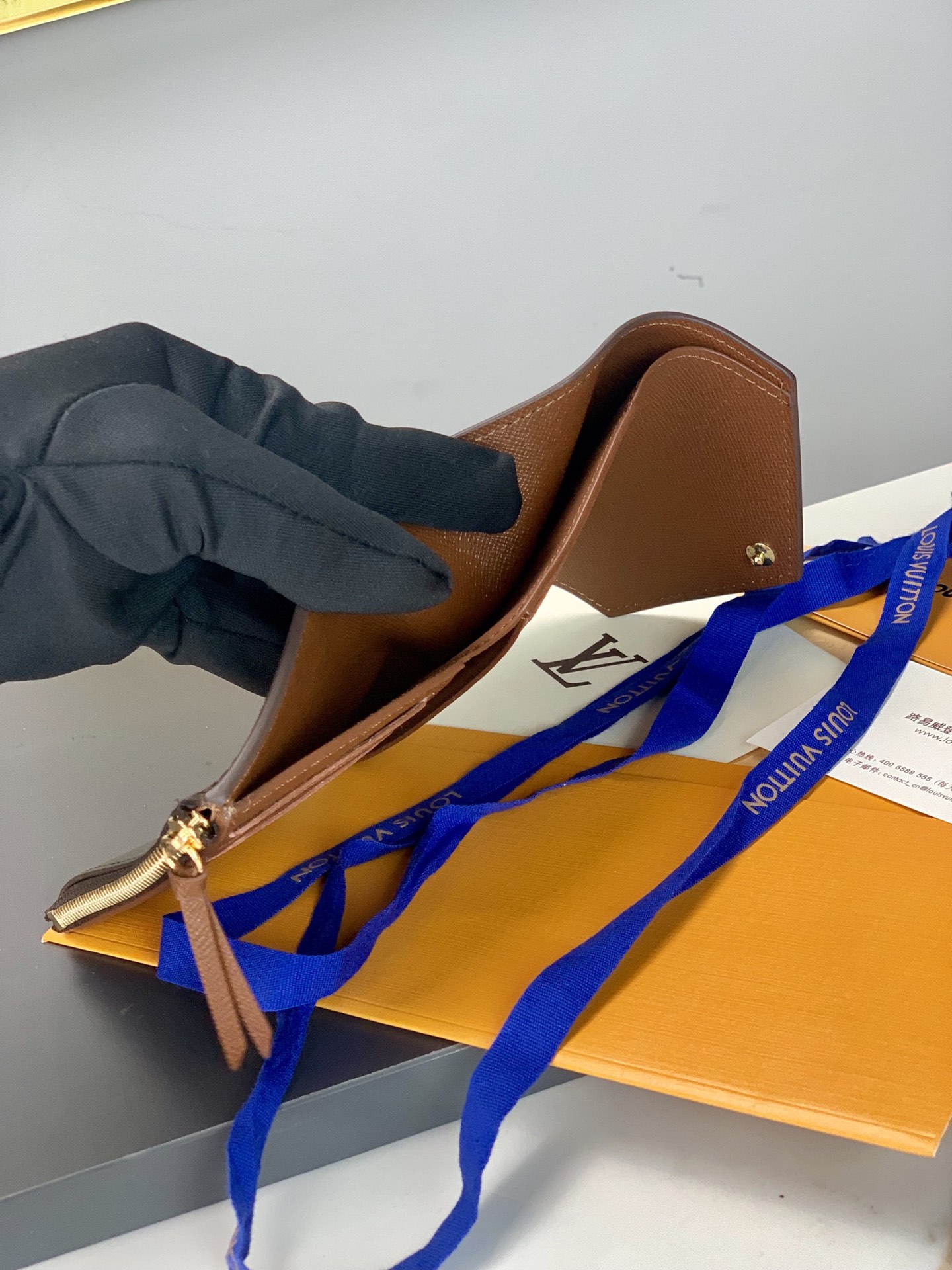 Replica Louis Vuitton Monogram Victorine Wallet M62472