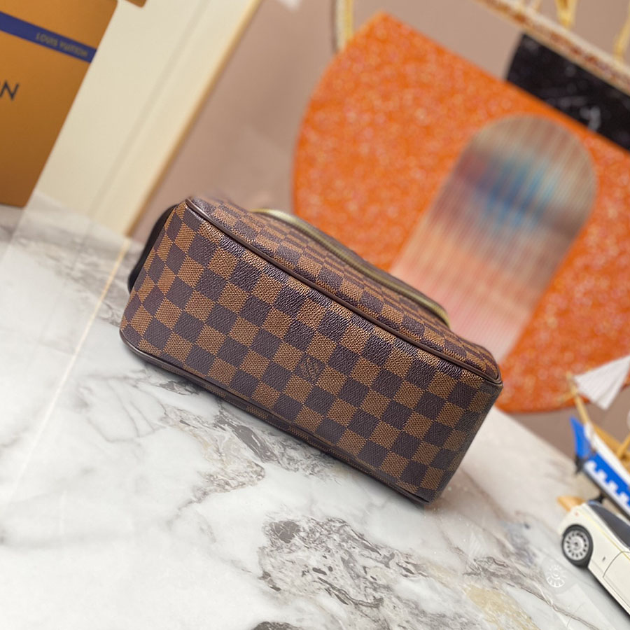 Replica Louis Vuitton Toiletry Pouch N47625