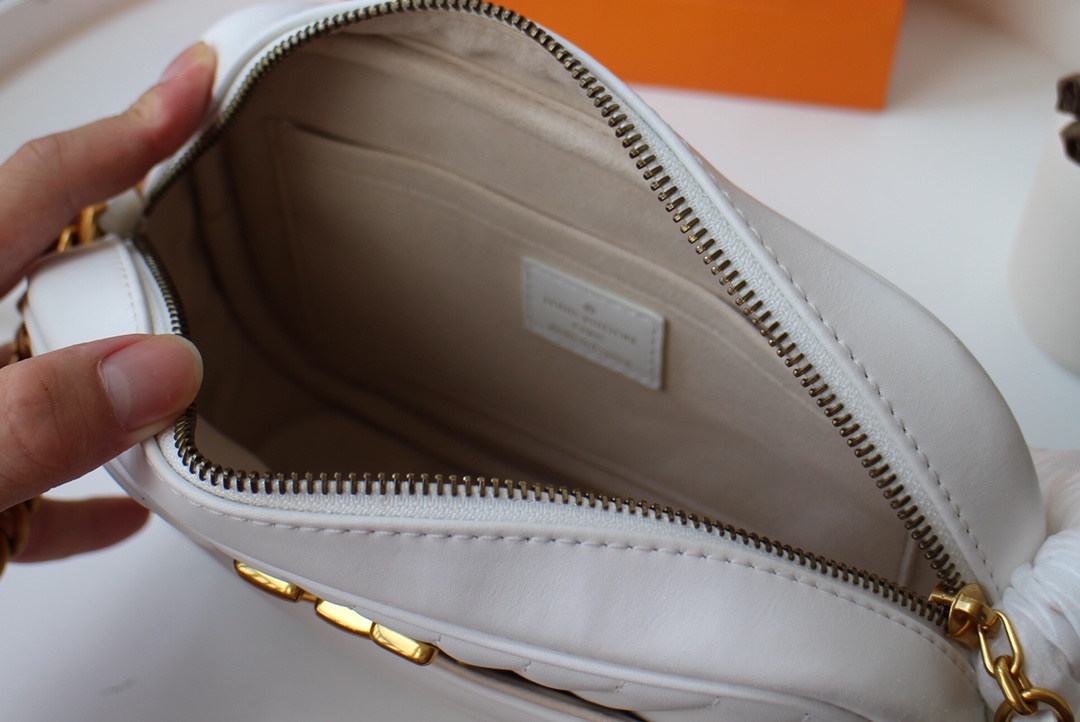 Replica Louis Vuitton New Wave Camera Bag M53683