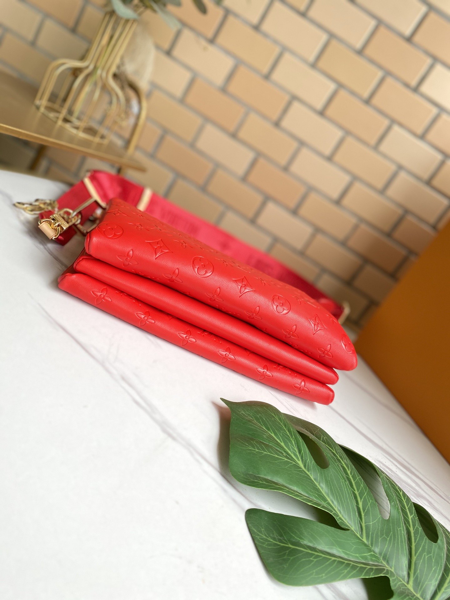 Replica Louis Vuitton Coussin Pm M57790 Black/White/Red