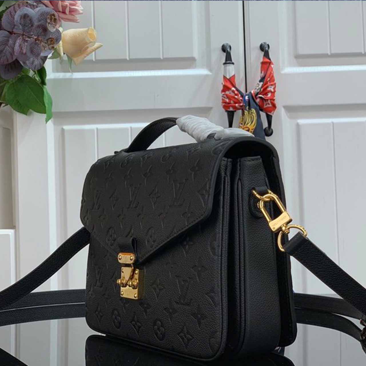 Replica Louis Vuitton Pochette Metis M41487- 8 Styles