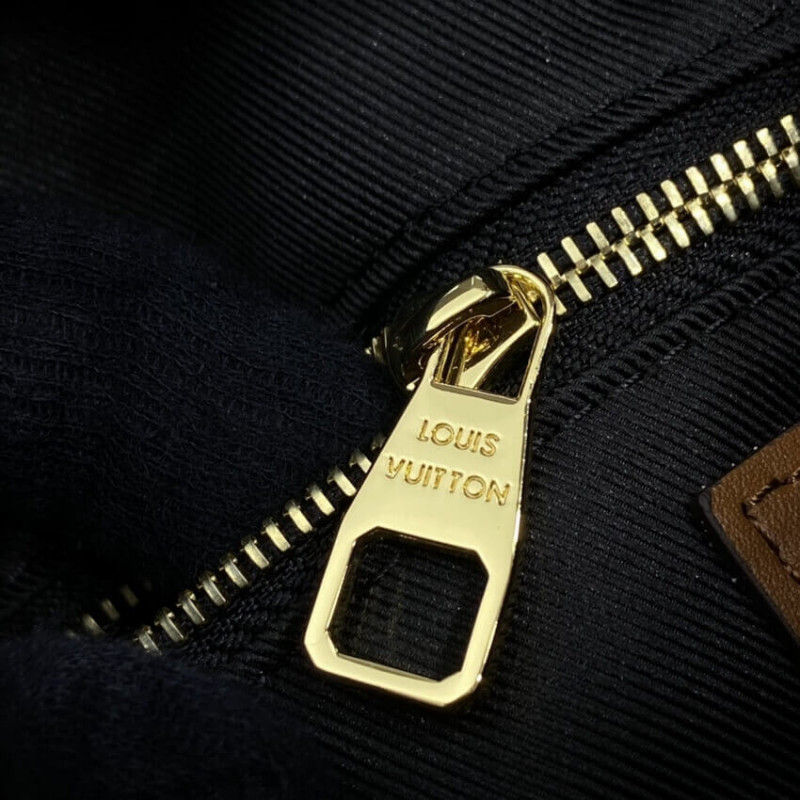 Replica Louis Vuitton Hobo Dauphine Mm M45195