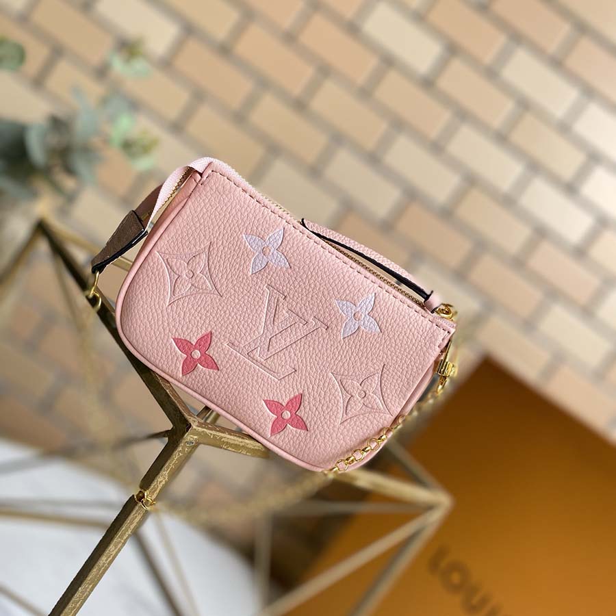 Replica Louis Vuitton By The Pool Mini Pochette Accessoires