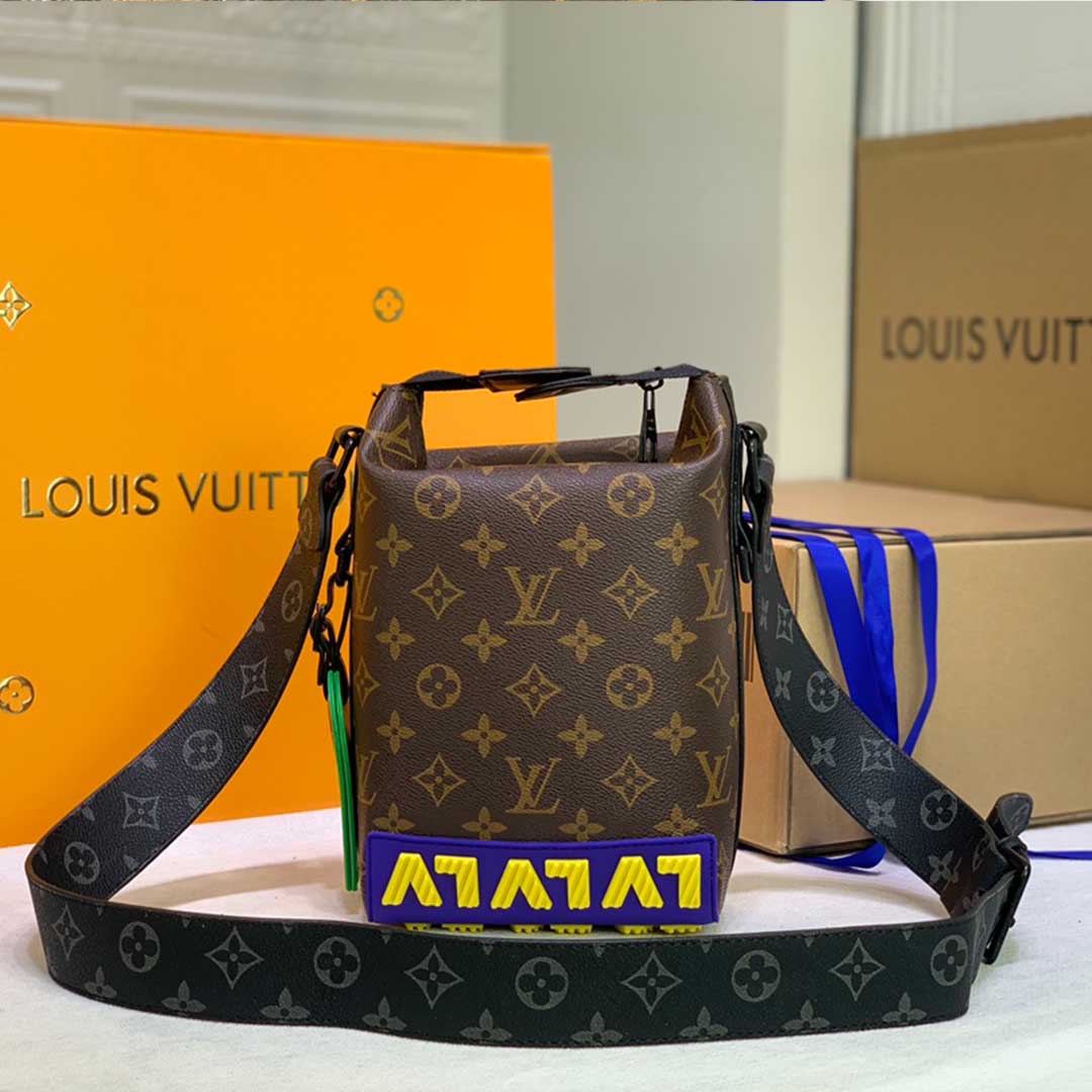 Replica Louis Vuitton Rubber Collection-Cruiser Messenger M57966