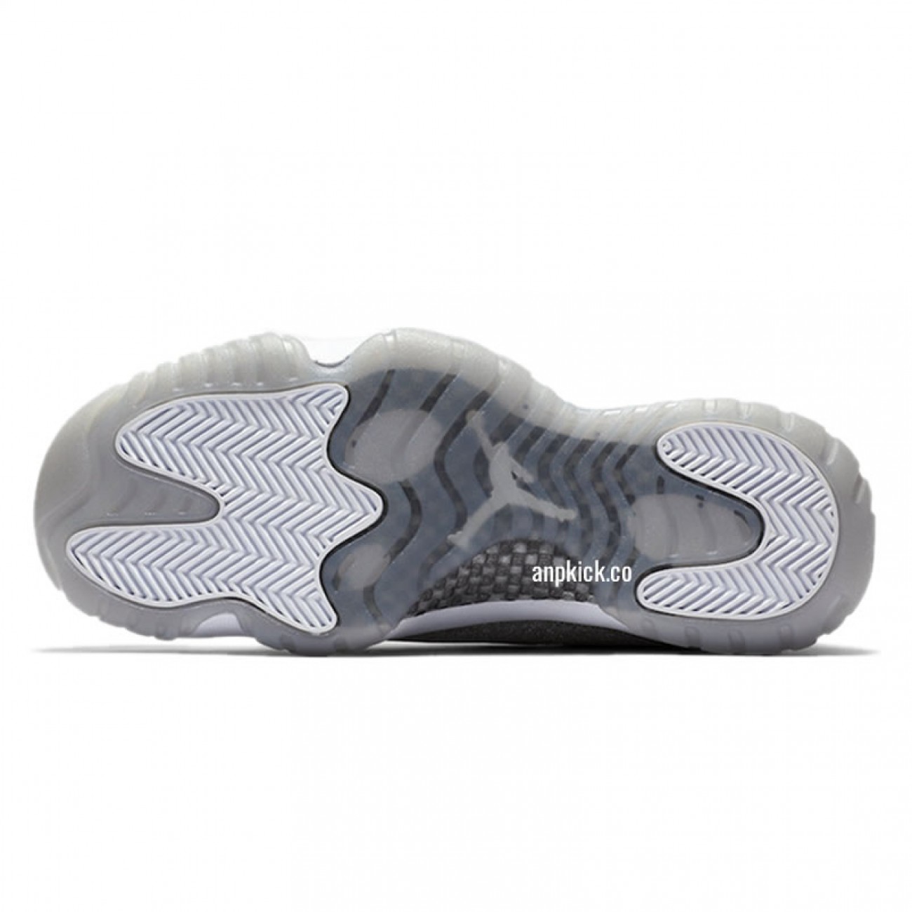 Air Jordan 11 Retro WMNS Metallic Silver-Vast Grey AR0715-100