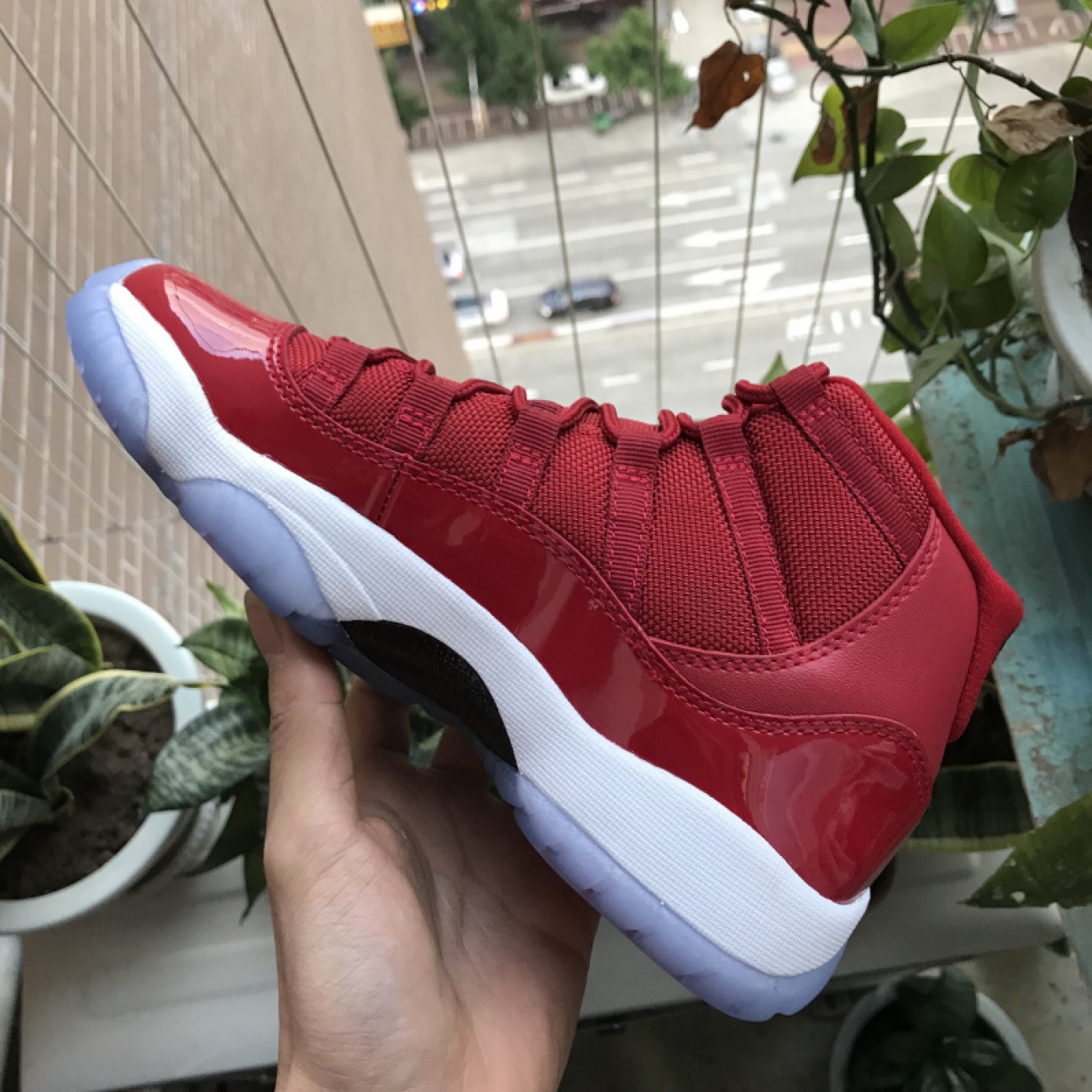 Air Jordan 11 GS Gym Red 378037-623