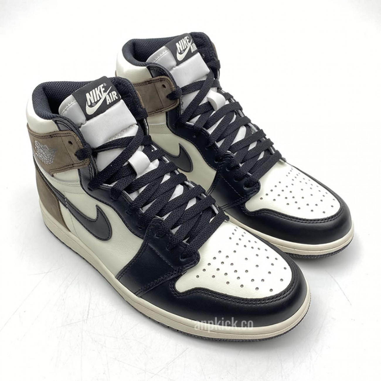 Air Jordan 1 Retro High Dark Mocha 2020 For Sale Release Date 555088-105