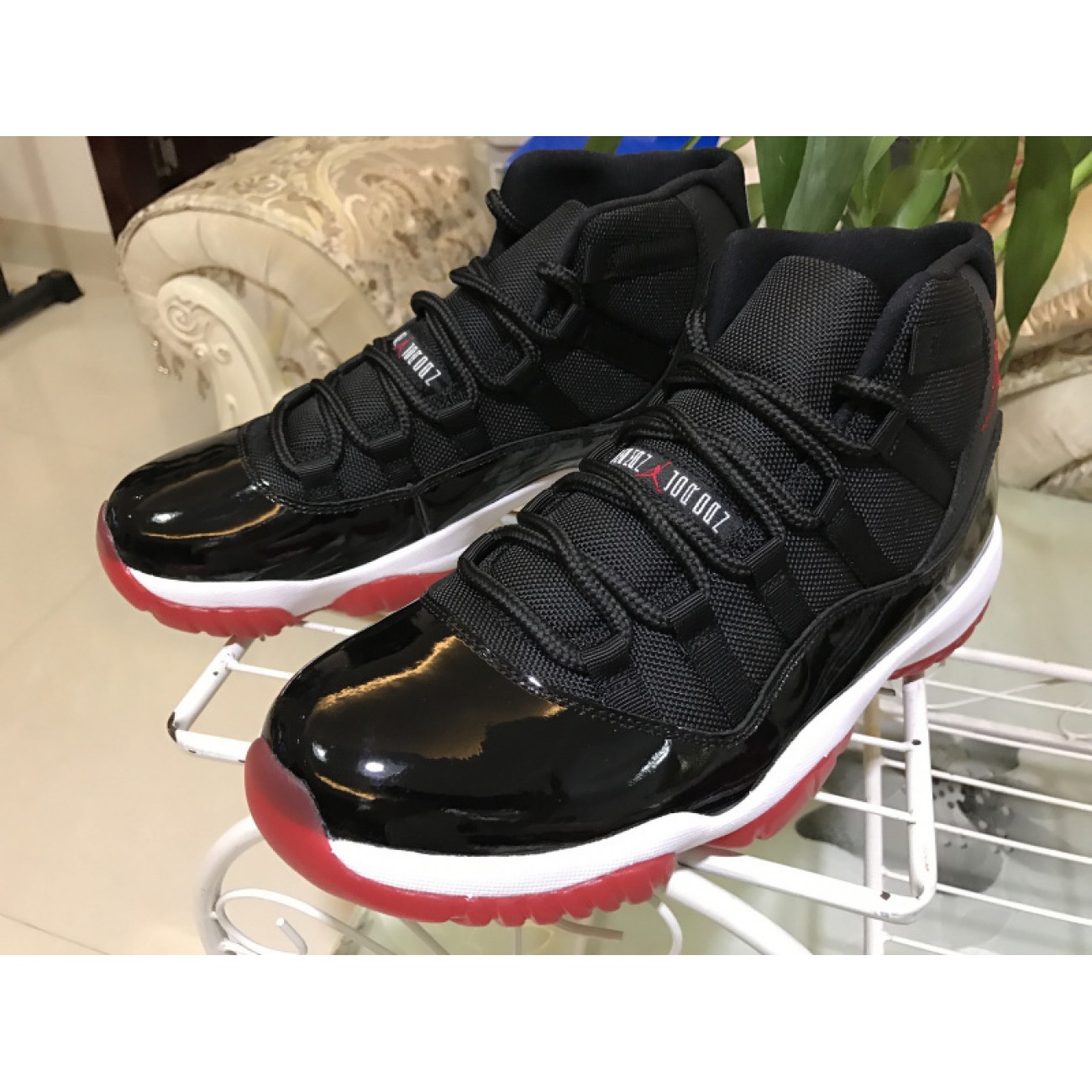 Air Jordan 11 Bred 378037-010
