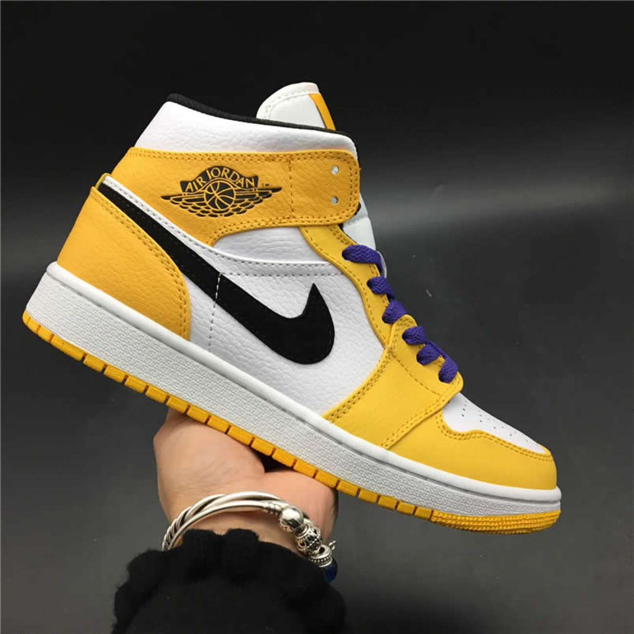 Air Jordan 1 Mid 2019 Lakers Yellow Purple Release Date 852542-700