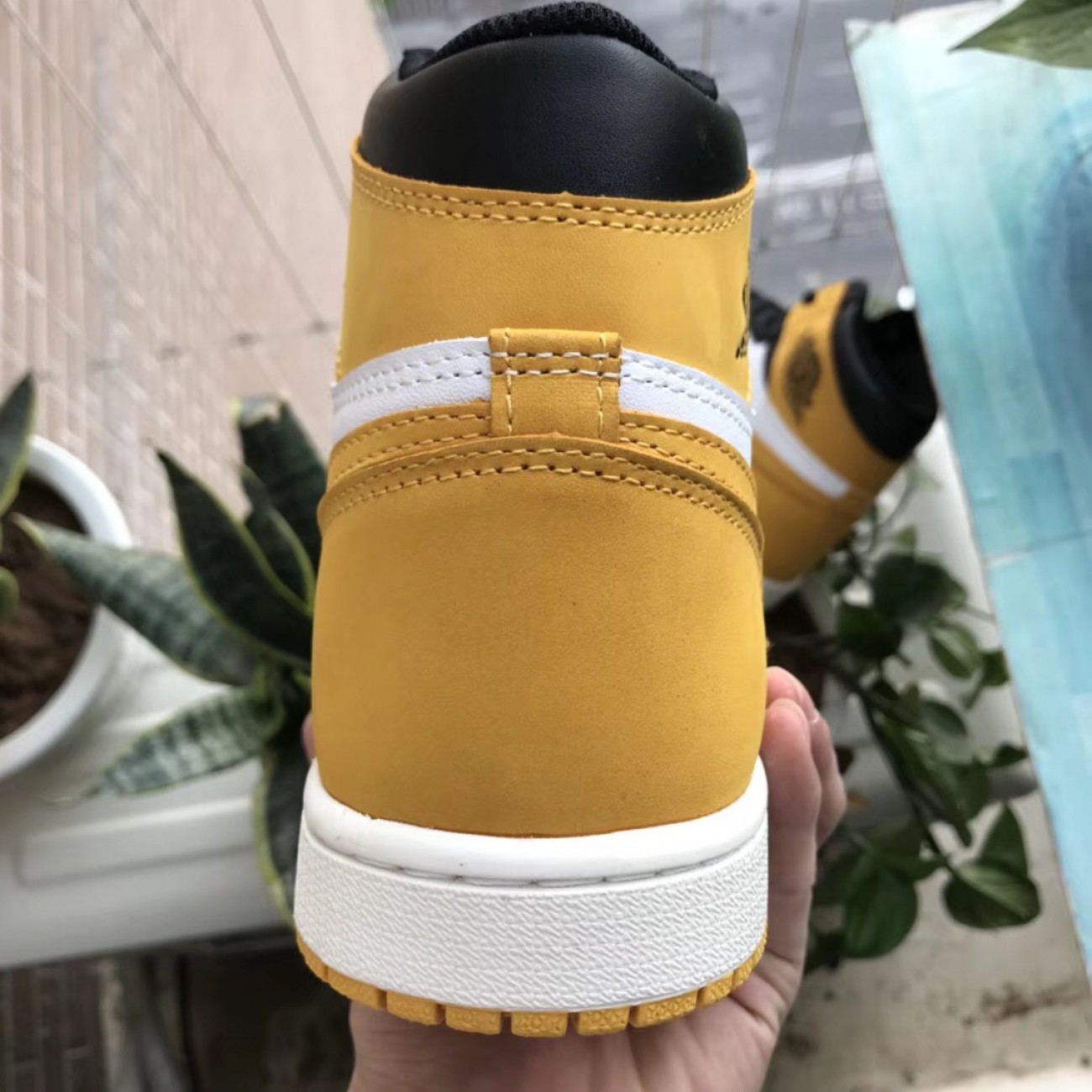 Air Jordan 1 Yellow Ochre Five MVP Awards AJ1 555088-109