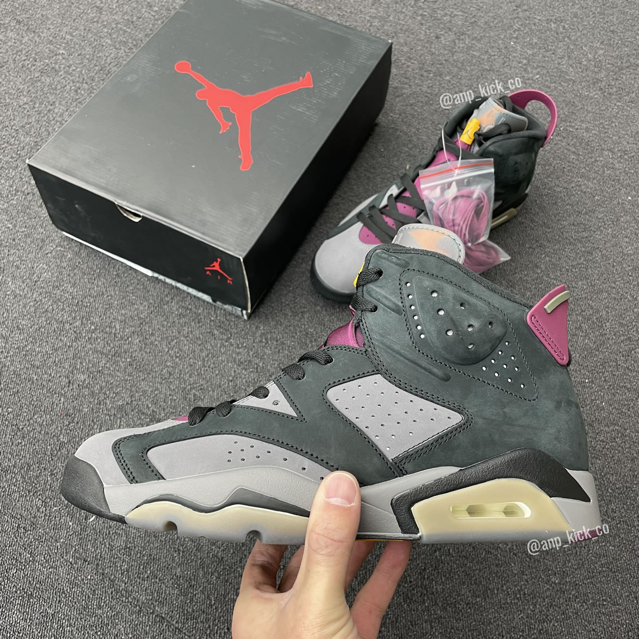 Air Jordan 6 Bordeaux Black/Light Graphite CT8529-063
