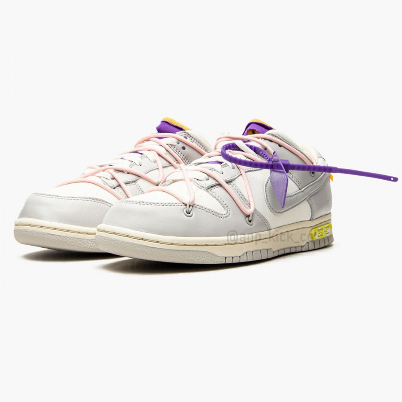 Nike SB Dunk Low Off-White Lot 24 OF 50 DM1602-119