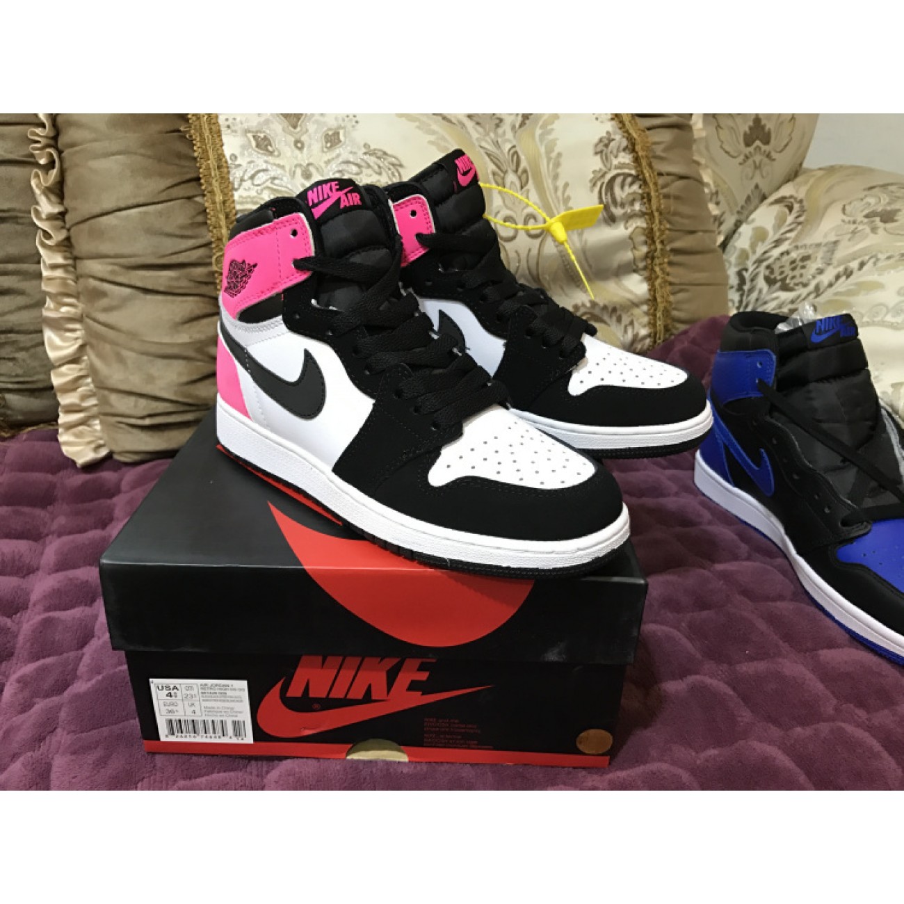 Air Jordan 1 GS Valentines Day 881426-009