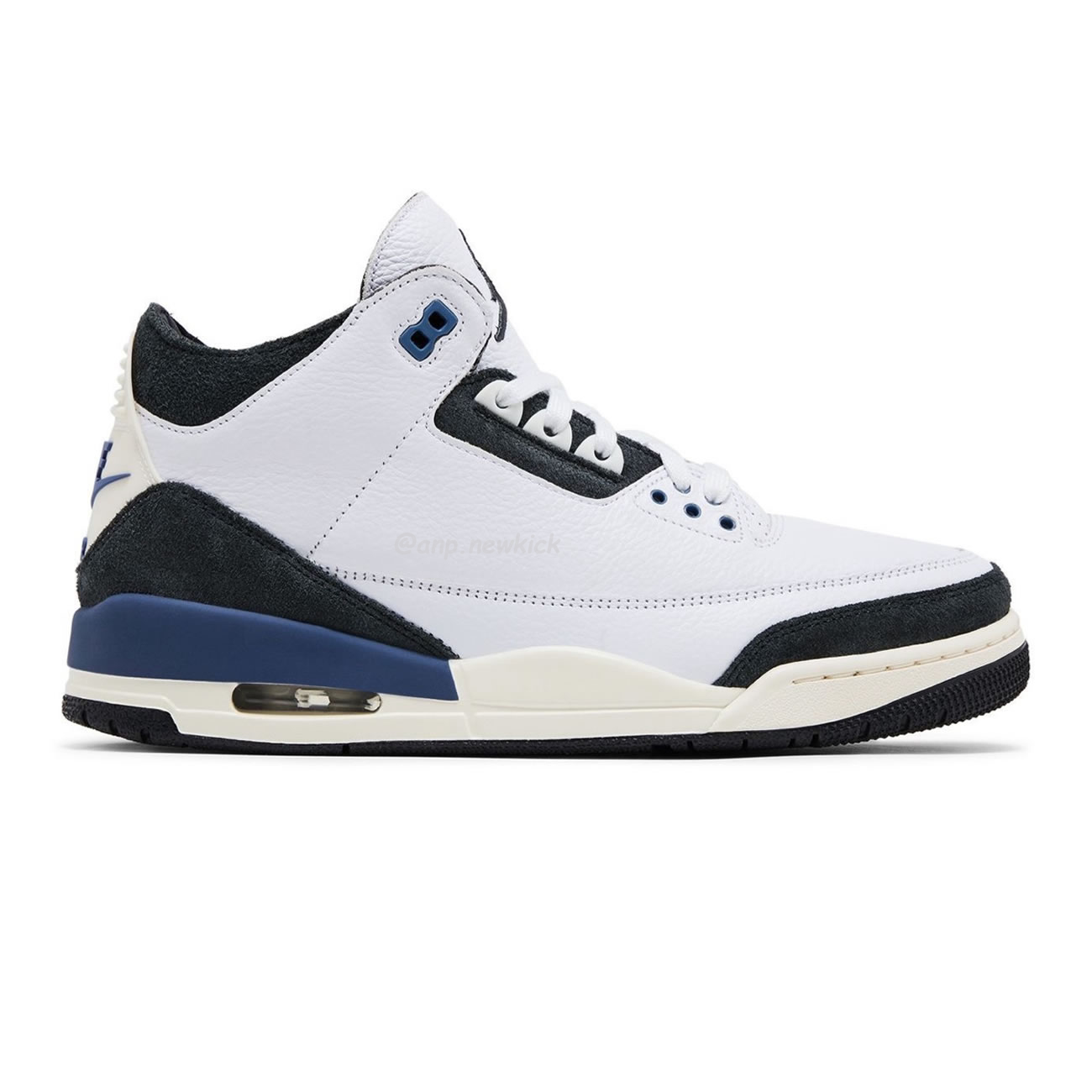 Air Jordan 3 Retro OG SP A Ma Maniére Diffused Blue HV8571-100