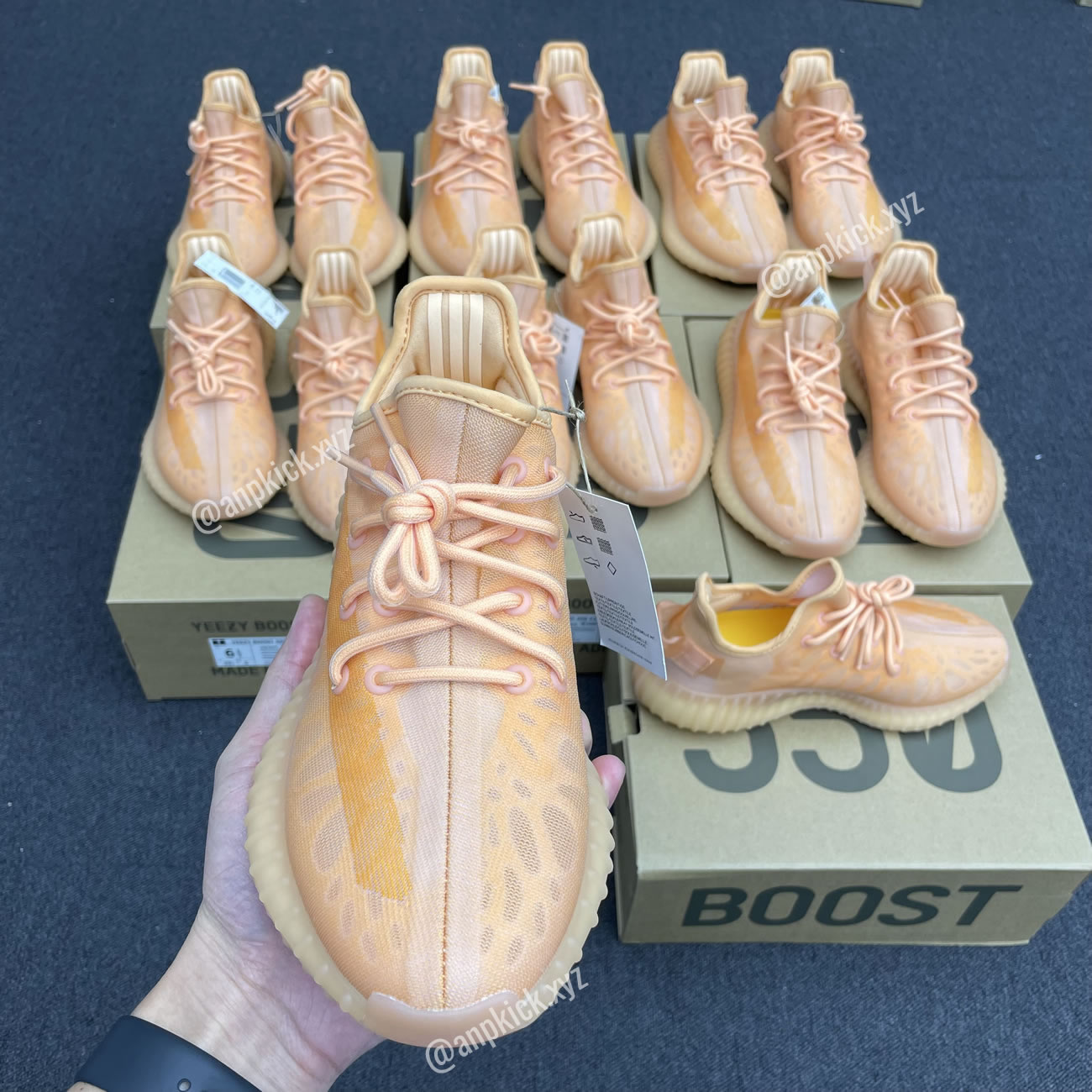 adidas Yeezy Boost 350 V2 Mono Clay 2021 GW2870