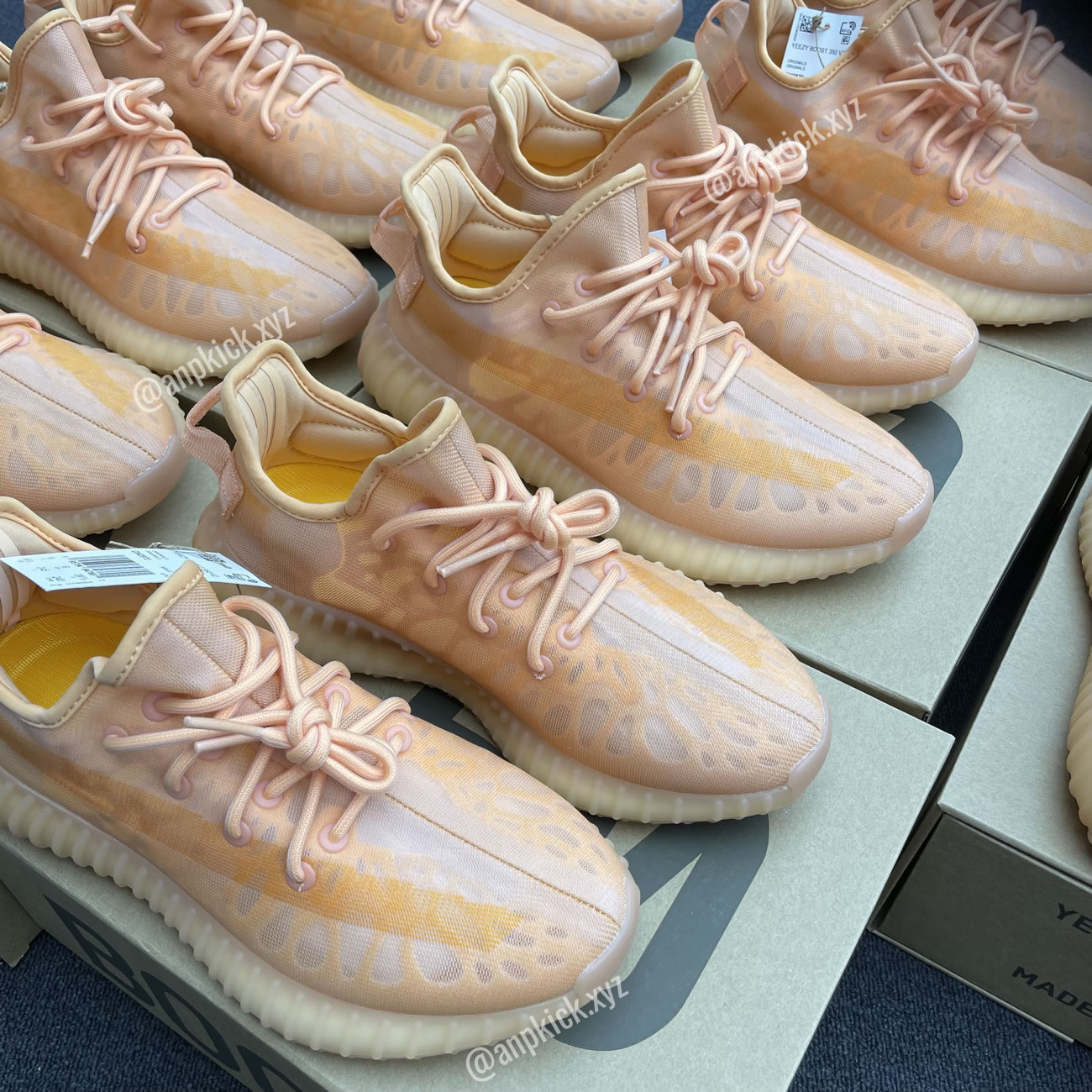 adidas Yeezy Boost 350 V2 Mono Clay 2021 GW2870