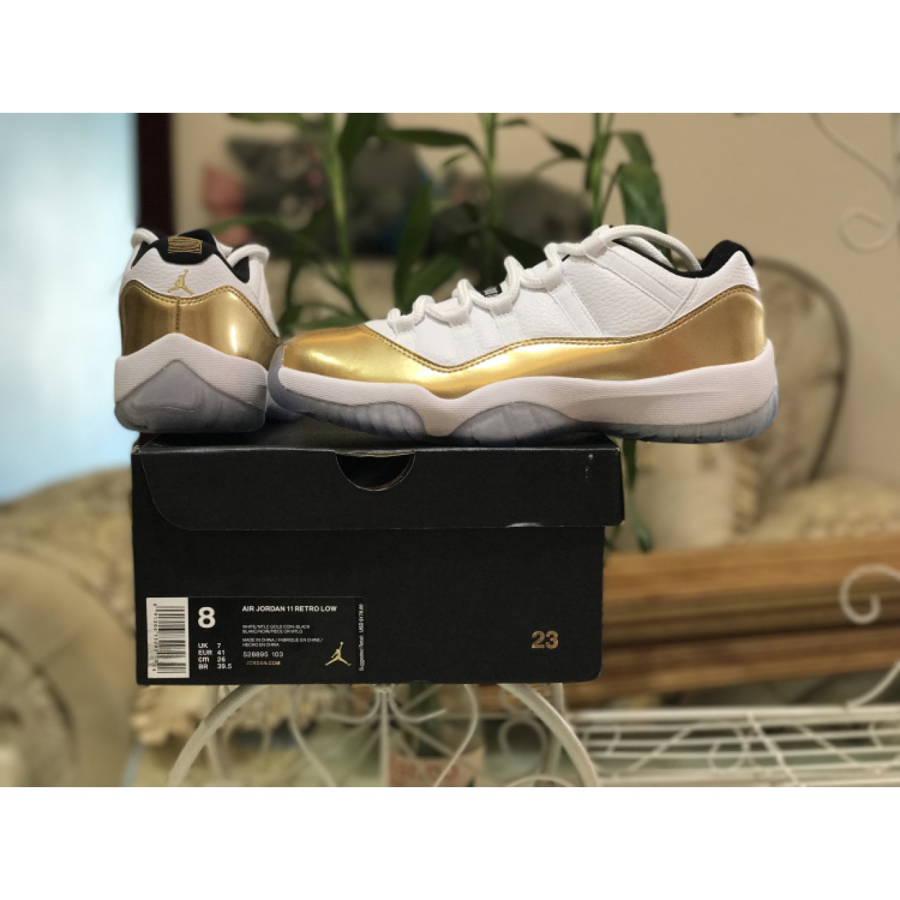 Air Jordan 11 Low Gold Medal 528895-103