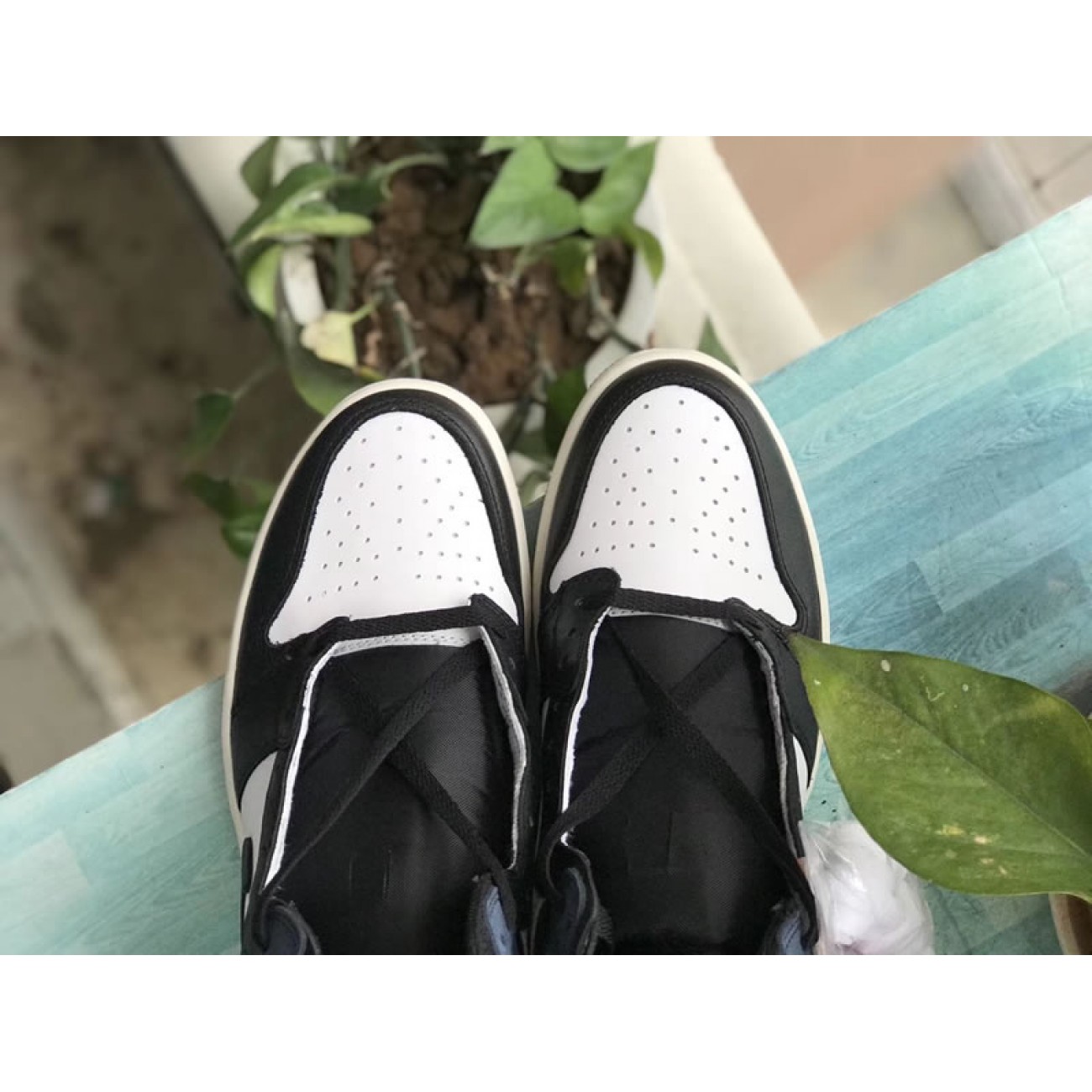 Air Jordan 1 Retro High OG Blue Moon 555088-115