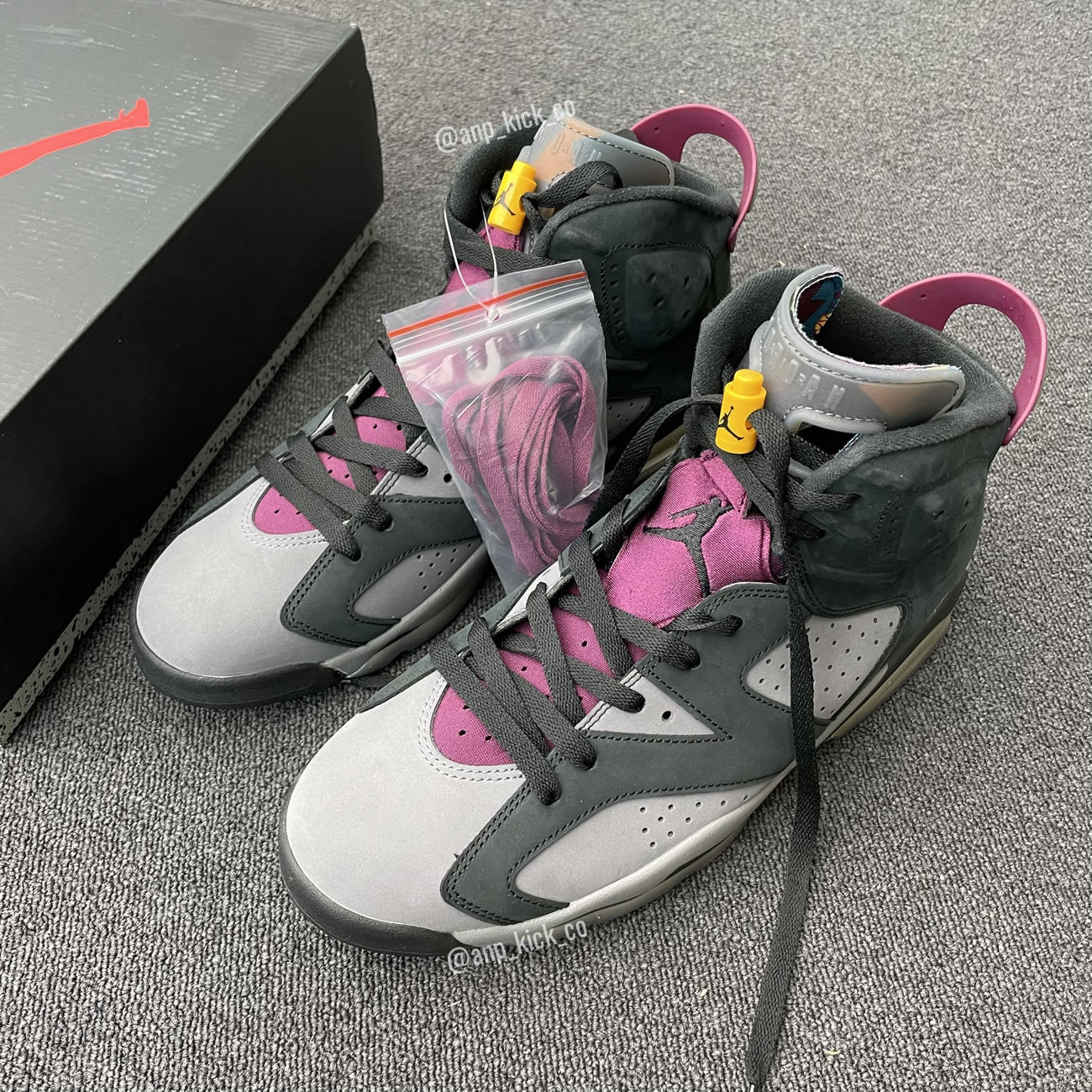 Air Jordan 6 Bordeaux Black/Light Graphite CT8529-063