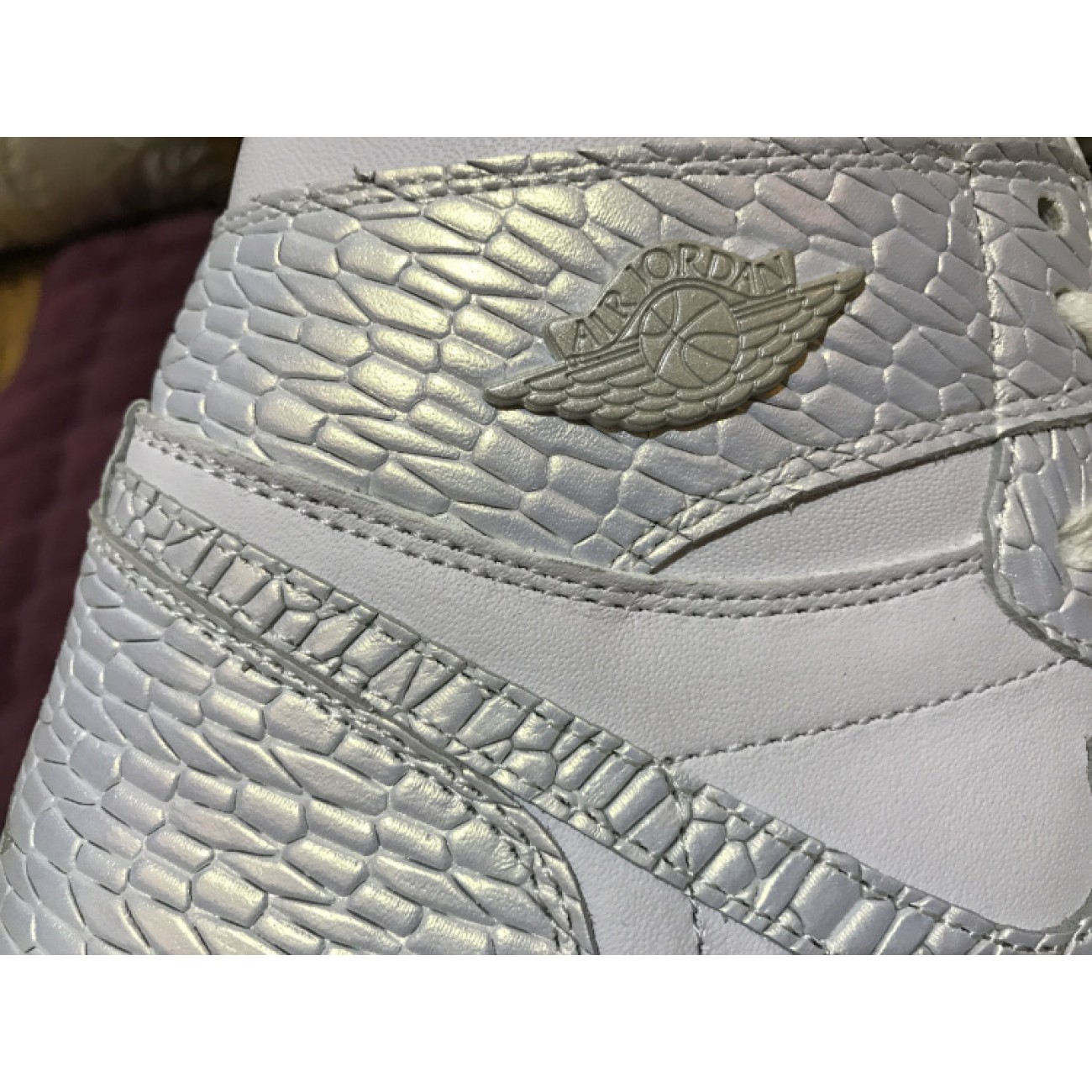 Air Jordan 1 Retro High GS Pearl White 832596-100