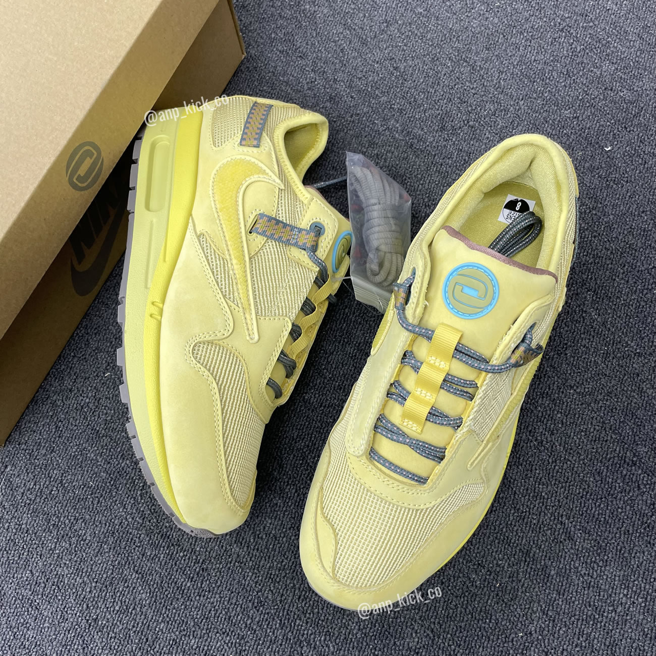 Travis Scott x Nike Air Max 1 Saturn Gold DO9392-700