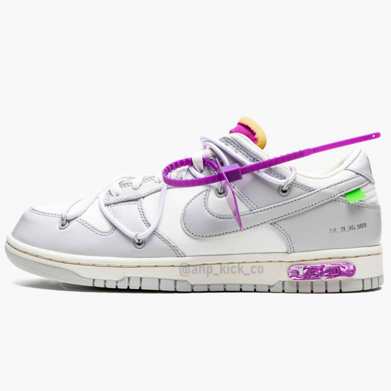 Nike SB Dunk Low Off-White Lot 03 OF 50  DM1602-118