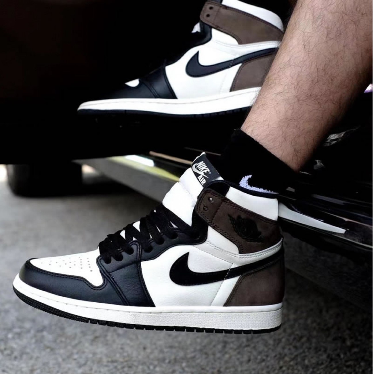 Air Jordan 1 Retro High Dark Mocha 2020 For Sale Release Date 555088-105