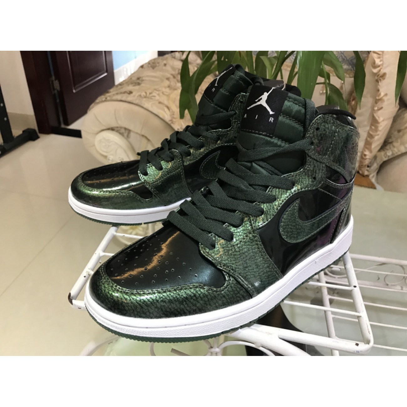 Air Jordan 1 High Grove Green 332550-300