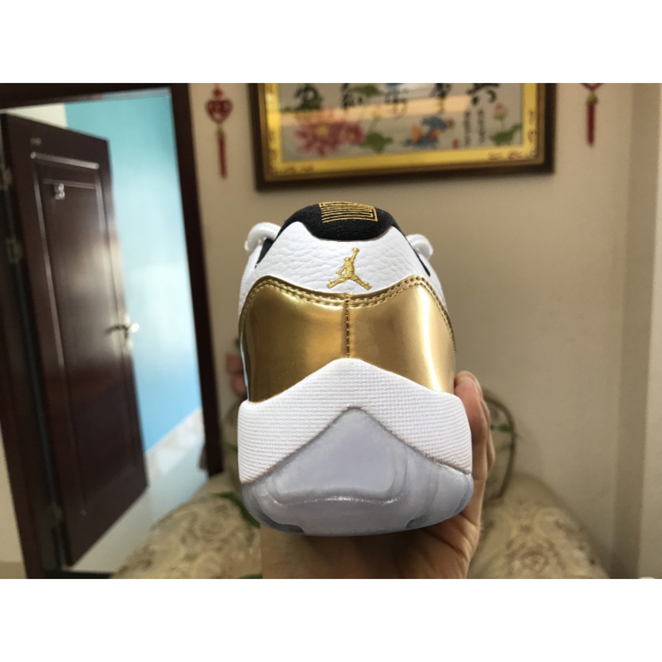 Air Jordan 11 Low Gold Medal 528895-103