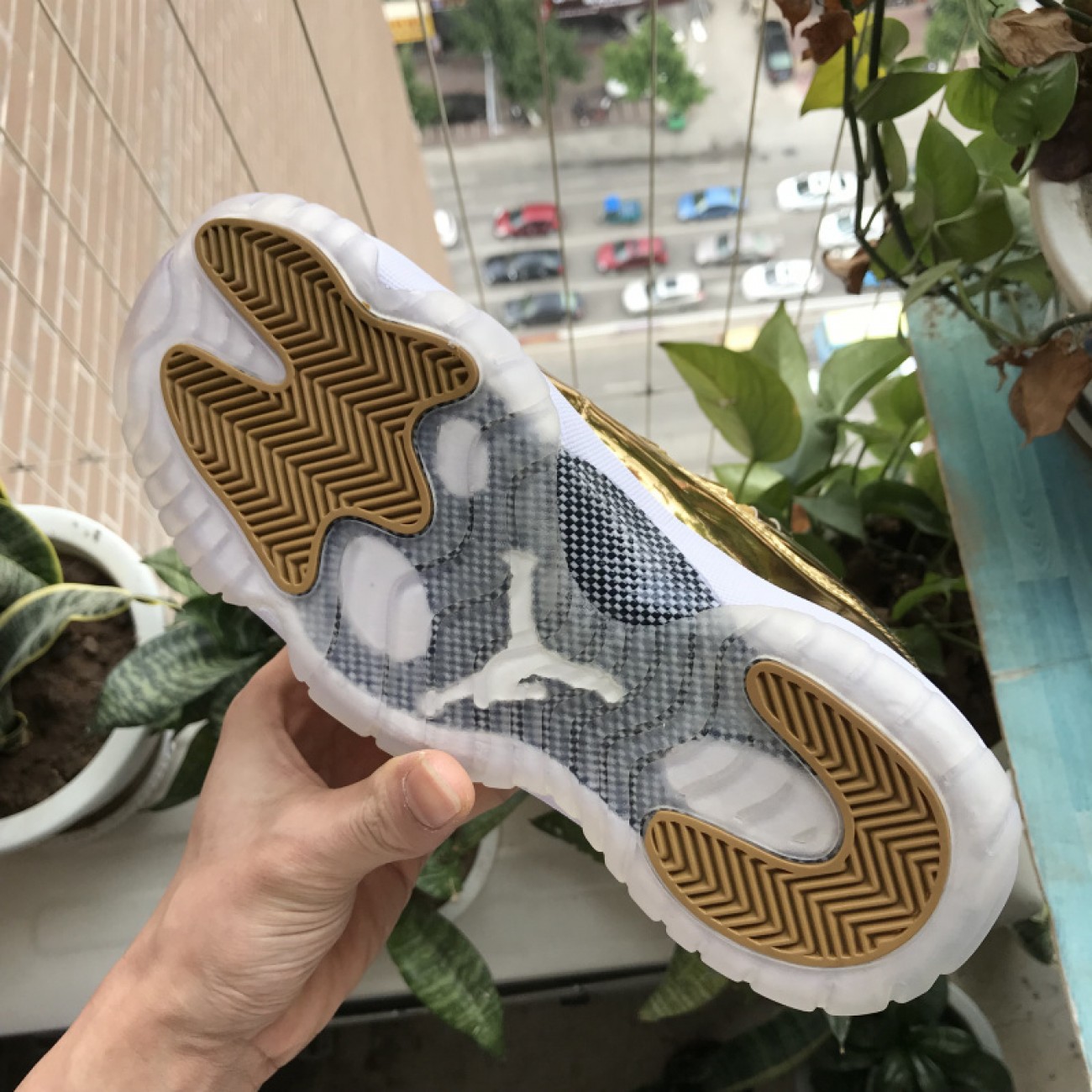 Air Jordan 11 Liquid Gold 378038-103