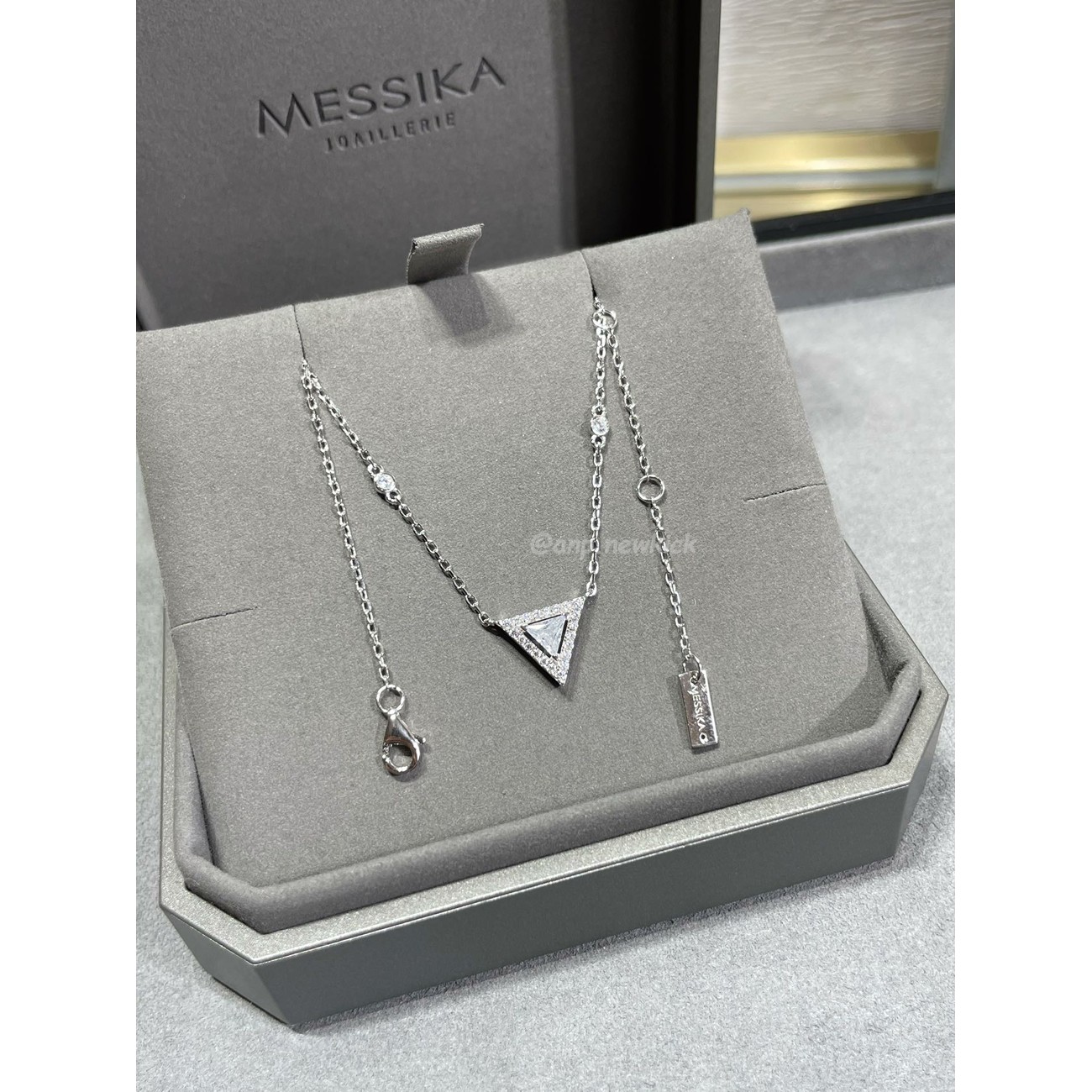Messika Triangle cut necklace