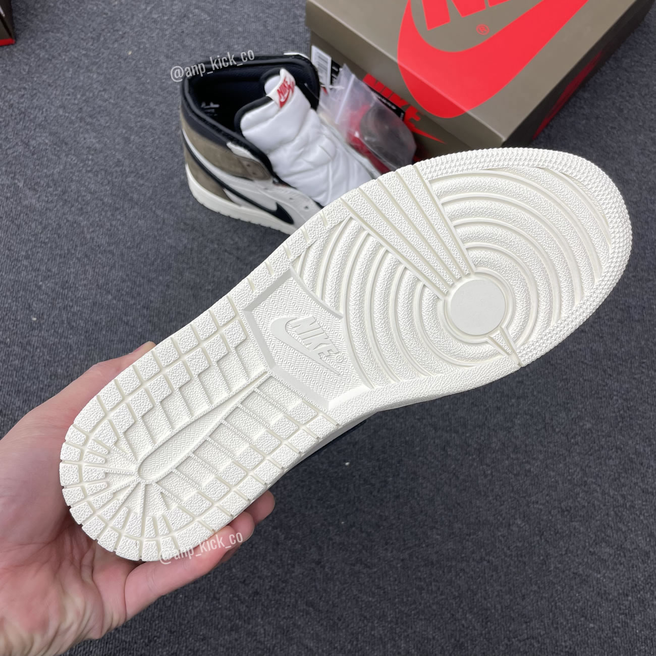 Travis Scott x Air Jordan 1 High OG SP White Brown/Black x Fragment Custom Making