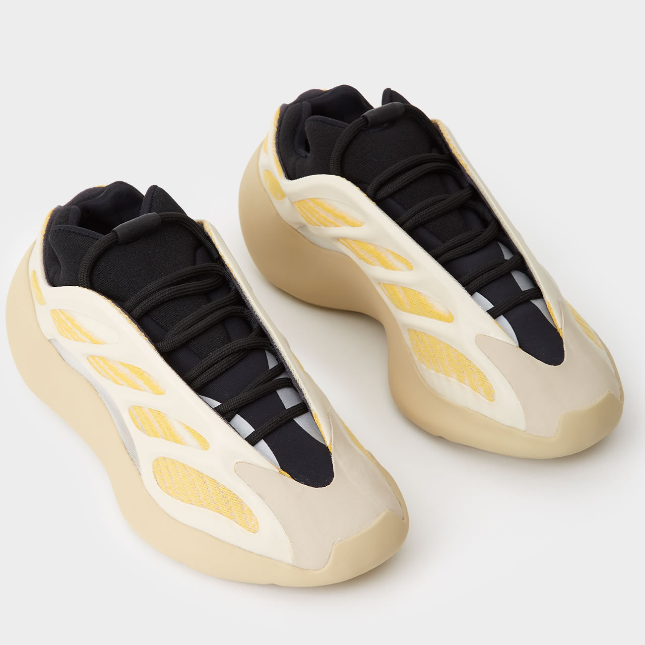 adidas Yeezy Boost 700 V3  Safflower Srphym G54853