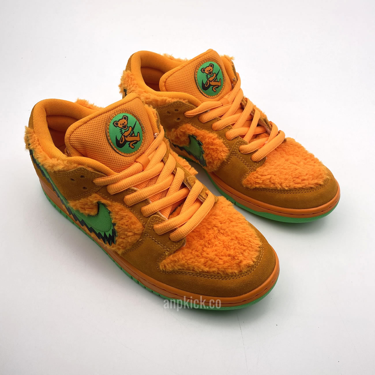 Grateful Dead Bears x Nike SB Dunk Low Orange Bear CJ5378-800